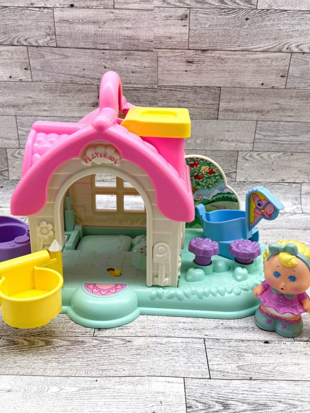 1990 Vintage Playskool Busy Li'l Girl Interactive Play Dollhouse